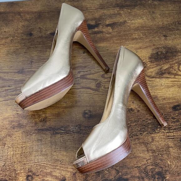 BCBGeneration Gold Metallic ‘Flow’ Peep Toe Heels - Picture 3 of 13